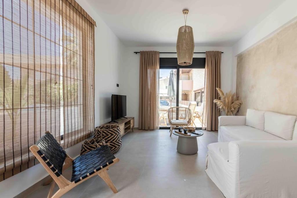 Nikole Cottage House By The Sea Kokkini Hani Екстериор снимка
